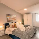 Residenza Santa Anastasia Loft With Lift Apartment