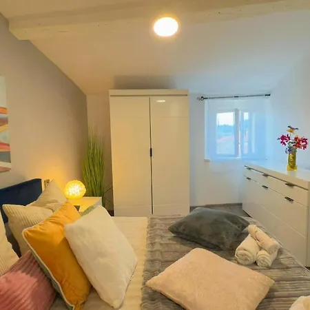 Appartamento Residenza Santa Anastasia Loft With Lift *