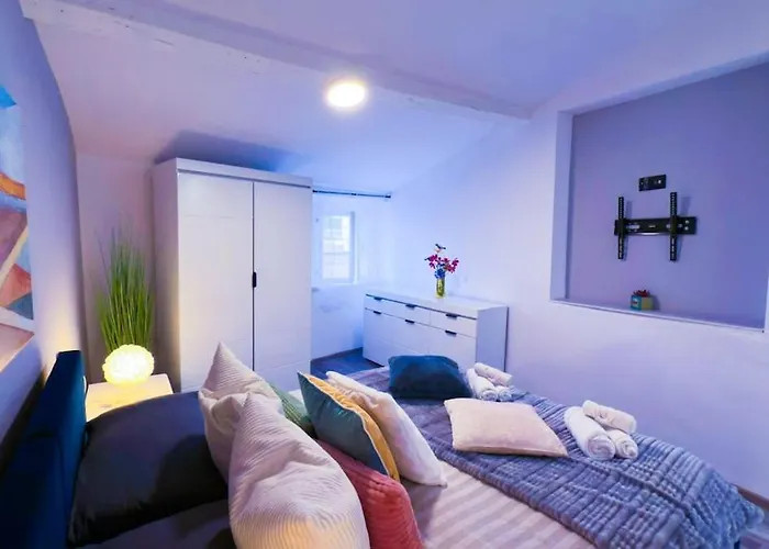 Residenza Santa Anastasia Loft With Lift Apartment *