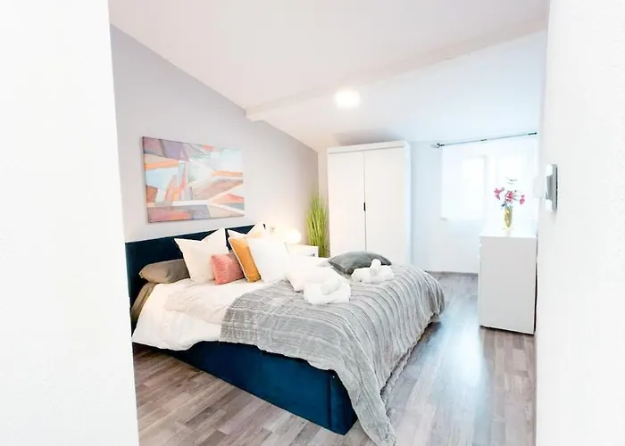 Residenza Santa Anastasia Loft With Lift Apartment